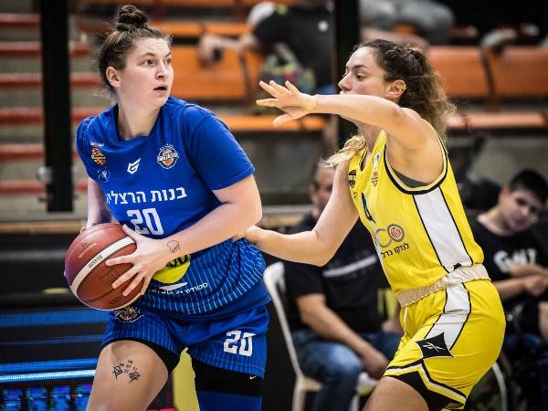 זמברוטה מול רוטברג (קרדיט: עודד קרני, מנהלת ליגת העל לנשים בכדורסל)