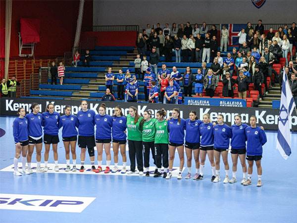 יצליחו לתקן בגומלין? (צילום: Mummi Lú - איגוד הכדוריד של איסלנד)