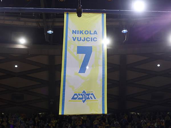 על גג האולם (דני מרון)