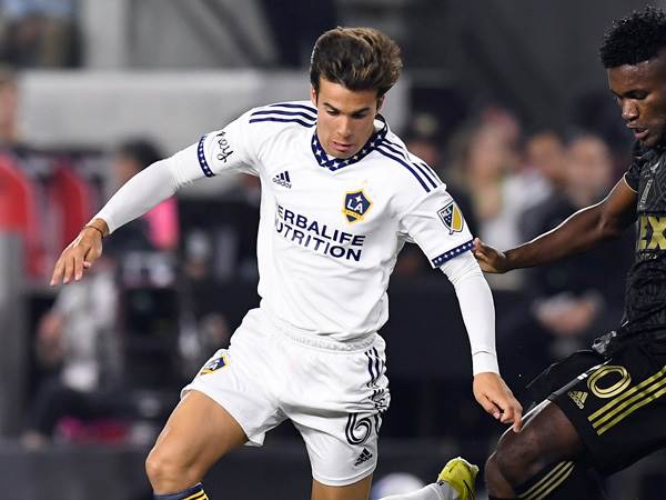 ריקי פוץ'. נפלט לארה"ב (Getty)