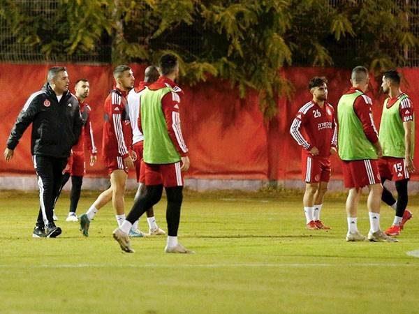 "אין הרבה מאמנים שהיו אומרים לא להפועל" (אלן שיבר)