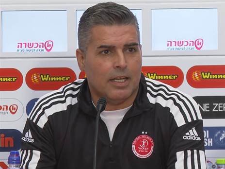 צפו בשידור. סילבס