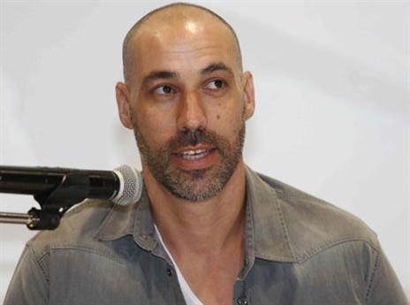 הגדול בתולדות י-ם לפי צ'אט GPT. טפירו (אלן שיבר)