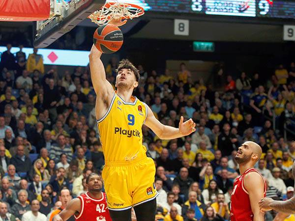 סורקין. משחק גדול של הגבוה (אלן שיבר)