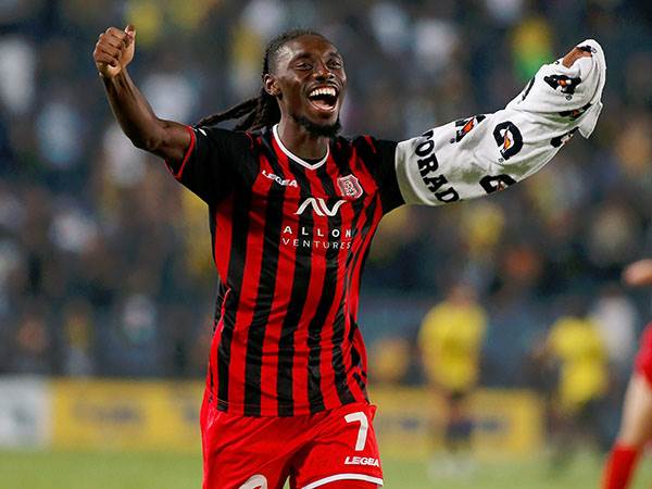 בוטאקה. שחקן הרכב קבוע (אלן שיבר)