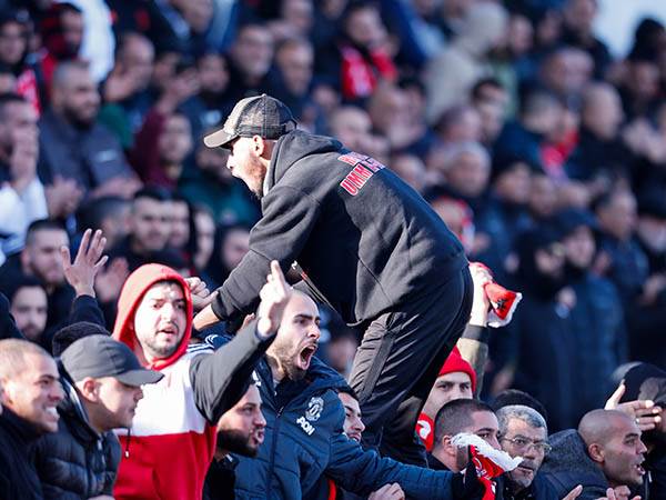 אוהדי פאחם. מורכב (