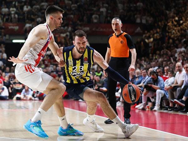 הפסידו, אך עלו (GETTY)