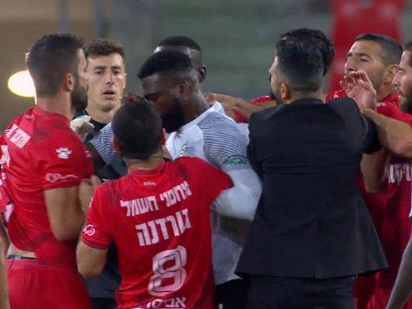 פיירו מגיע להתערב