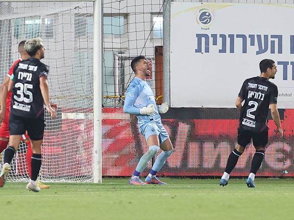 (לירון מולדובן)