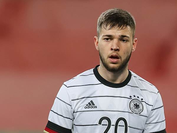 ההימור של הנבחרת הגרמנית. שוראנוב במדים הלבנים (getty)