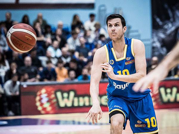 גם לו היה חלק בהחלטה. פניני (עודד קרני)