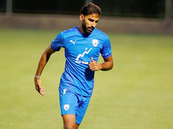 עשוי לקבל הזדמנות כמגן שמאלי. דוידזאדה (צילום: אלן שיבר)