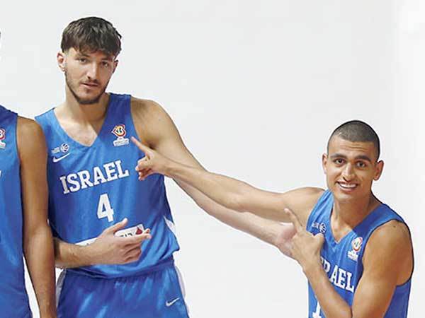 בוא נסתכל על מי שכן משחק (אלן שיבר)