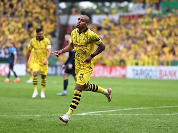 מאלן ודורטמונד, מחכים לנפילת באיירן (getty)