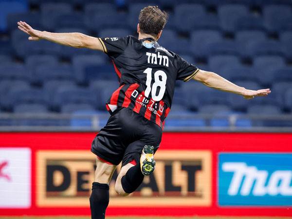 עד כה, ההשקעה משתלמת. מלמד (אלן שיבר)