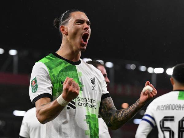 דרווין נונייס. האורוגוואי של ליברפול כבש שער נהדר (GETTY)