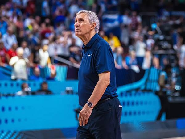 (FIBA)