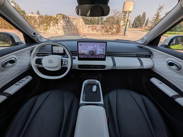 דונגפנג בוקס - תא הנוסעים האיכותי והמאובזר ביותר, אבל רק 3 כוכבי בטיחות