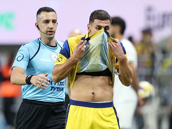 לא נעים. בליץ` (אלן שיבר)