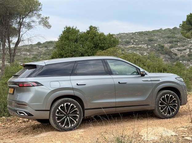 מתלים אדפטיביים, מצב שטח ונעילת דיפרנציאל מרחיבים במעט את האפשרויות למשפחה המטיילת