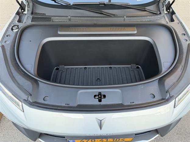 לא עוד תא קטנטן, אלא 159 ליטרים שימושיים מאוד גם מלפנים