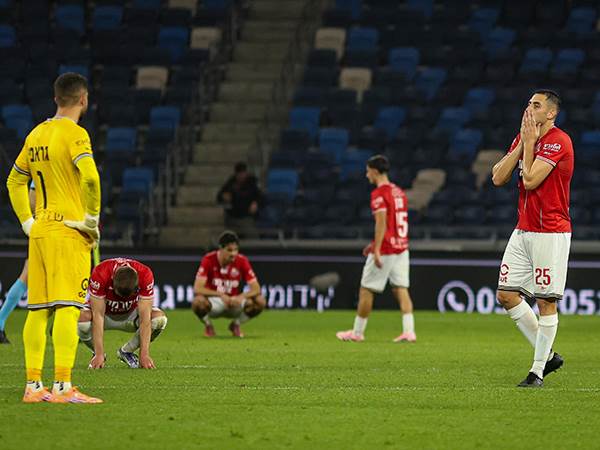 והאדומים אוכלים את הלב... (קובי אליהו)