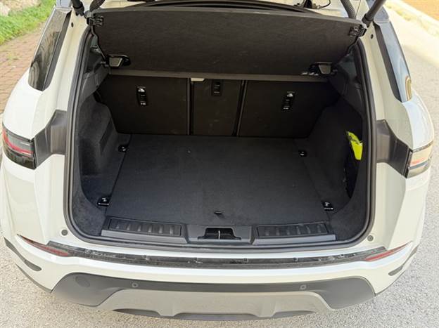 נפח תא מטען מרשים על הנייר לנוכח שיטת המדידה האמריקאית