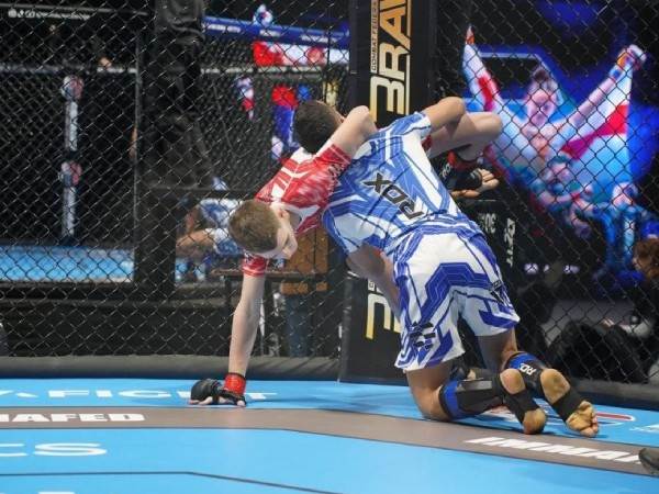 “רמה מעל“. גיא פריינטה בקרב בסרביה (באדיבות איגוד ה-MMA הישראלי)