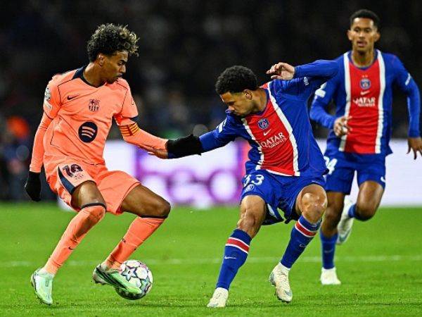 JULIEN DE ROSA / AFP via Getty Images