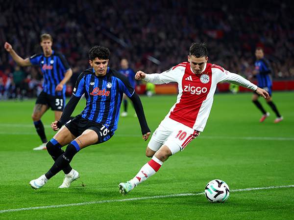 (Dean Mouhtaropoulos/Getty Images)