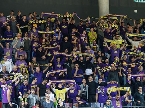 אווירה חמה בדרייב אין (מנהלת הליגה)