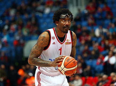 שוב בדאבל פיגרס. סטודמאייר (מנהלת הליגה, אודי ציטיאט)