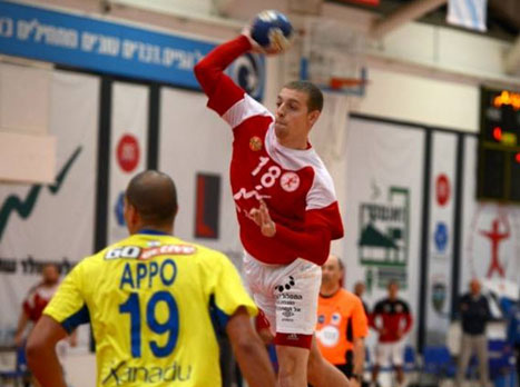 בר. יצליח לעשות שינוי בר"ג? (גבי אלאלוף, הפועל ראשל"צ)