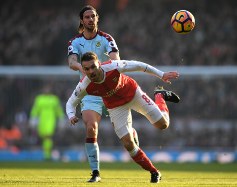 ראמזי מול בויד. ארסנל שלטה במרכז השדה במחצית הראשונה (Getty)