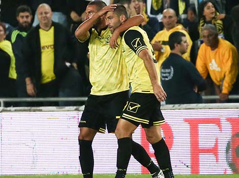 חוזר להרכב. שכטר