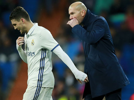 זידאן עם קובאצ'יץ'. ריאל בורחת לליגה (Getty)