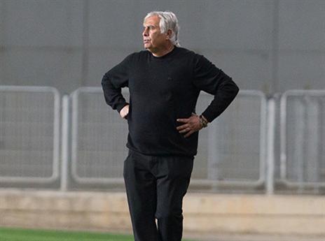 זז הצידה. יוסי מזרחי