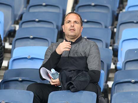 גם בשבת יצפה מהיציע (יוסי שקל)