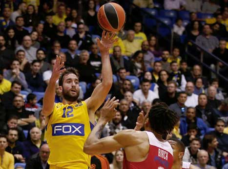 אוחיון. "קשה להתמודד עם 8 שחקנים" (צילום: אלן שיבר)