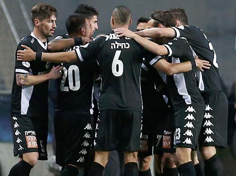 יחגגו שוב על האדומים? (אלן שיבר)