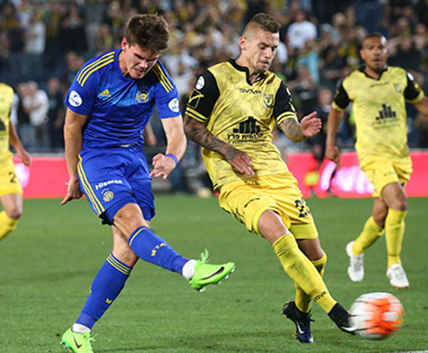 קיארטנסון. ירד מאוכזב לחדר ההלבשה (דני מרון)