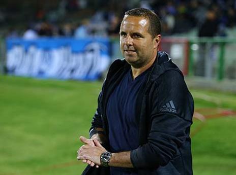 מרוצים מהעבודה שלו. בן שמעון (אלן שיבר)