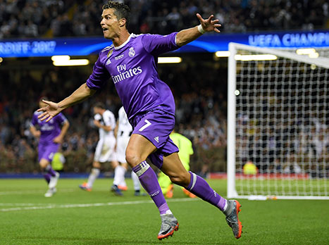 ב-13 השנים שעברו, לא הפסיק להבקיע, לנצח ולזכות בתארים (Getty)