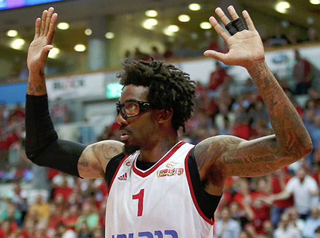 החזרה שלו שינתה הרבה. סטודמאייר (אלן שיבר)