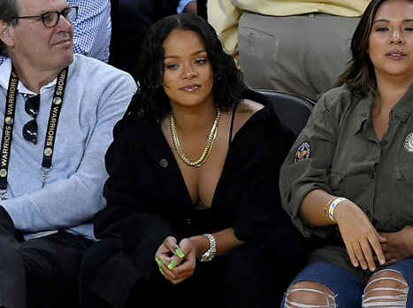 הקבוצה המועדפת עליה הפסידה. ריהאנה (getty)