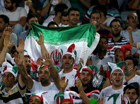 גם אחמדינג'אד שמח (מתוך: טוויטר)