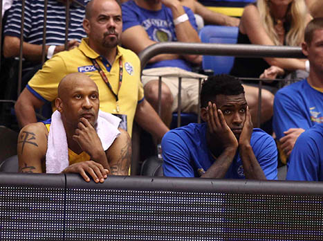 עוד אכזבה בצהוב (אלן שיבר)