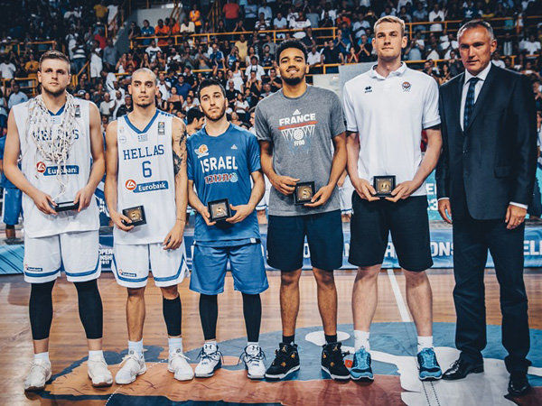 בלאט בטקס חמישיית הטורניר. מהמצטיינים באליפות (פיב"א)