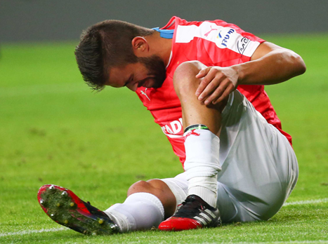 מכב קשה לאלופה. ויטור (אלן שיבר)