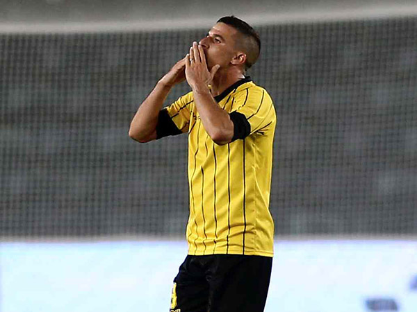 עוד תצוגה מרשימה של הקשר. עידן ורד (אלן שיבר)